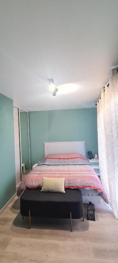Charmant Logement Avec Jacuzzi Mantes-la-Jolie Exteriér fotografie