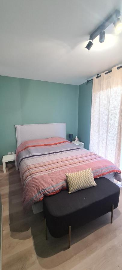 Charmant Logement Avec Jacuzzi Mantes-la-Jolie Exteriér fotografie